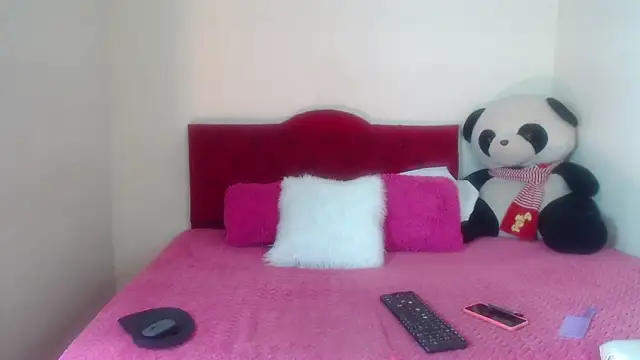 Luluu 08 online show from March 2025 01:37:02 PM