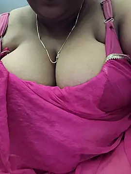 Snapshot of bigboobyrush chatting on October 2025 07:56:01 AM bigboobyrush online show from October 2025 07:56:01 AM