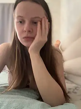 wrenlie online show from November 2025 12:31:02 PM