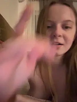 wrenlie online show from October 2025 05:47:01 PM