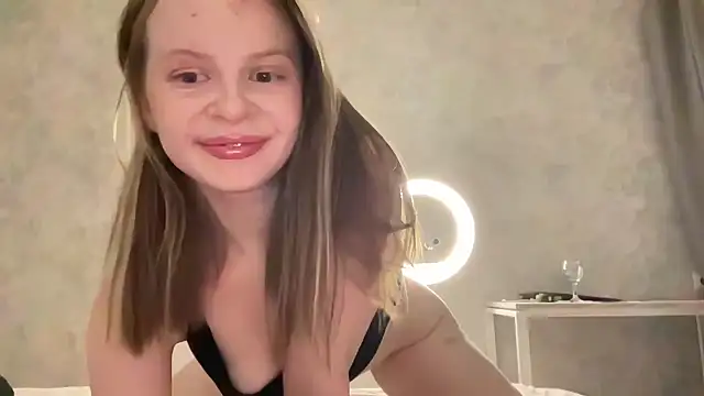 wrenlie online show from May 2026 07:03:02 PM