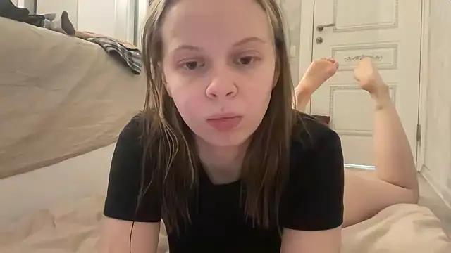 wrenlie online show from April 2026 08:59:01 PM