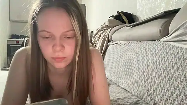 wrenlie online show from July 2026 07:15:02 PM