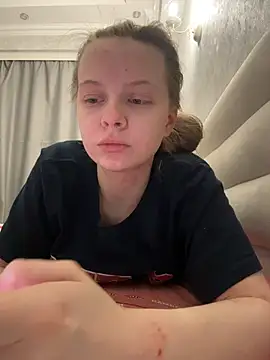 wrenlie online show from February 2026 01:25:02 AM