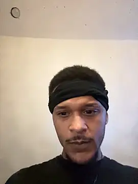 Snapshot of rayyymack chatting on November 2025 12:44:02 AM rayyymack online show from November 2025 12:44:02 AM