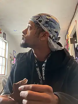 Snapshot of rayyymack chatting on January 2025 07:18:02 PM rayyymack online show from January 2025 07:18:02 PM