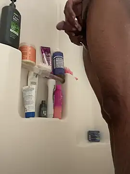 Snapshot of rayyymack chatting on December 2024 05:46:01 PM rayyymack online show from December 2024 05:46:01 PM