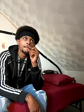 Snapshot of rayyymack chatting on September 2025 01:18:01 PM rayyymack online show from September 2025 01:18:01 PM