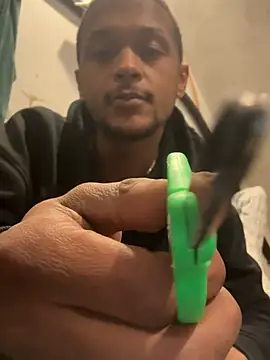 Snapshot of rayyymack chatting on January 2025 12:26:01 AM rayyymack online show from January 2025 12:26:01 AM