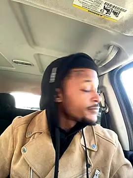 rayyymack online show from December 2025 06:39:02 PM