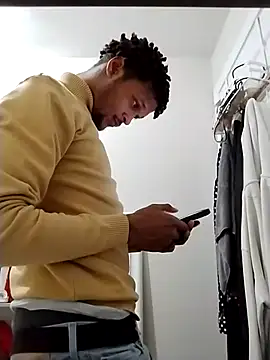 Snapshot of rayyymack chatting on September 2025 04:10:05 PM rayyymack online show from September 2025 04:10:05 PM