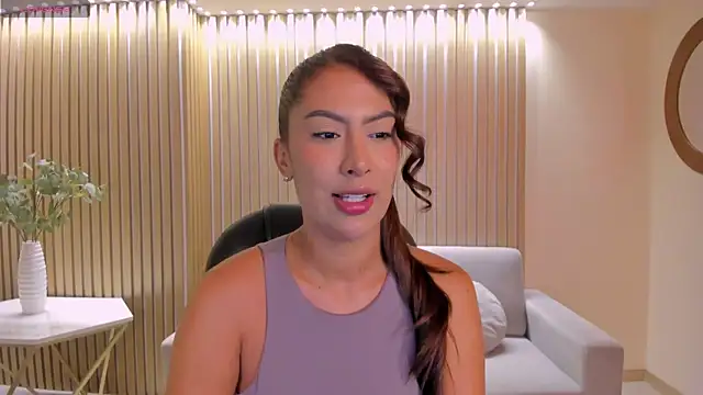 ArianaDumont online show from June 2026 11:10:02 AM