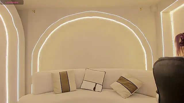 ArianaDumont online show from January 2026 11:25:01 AM