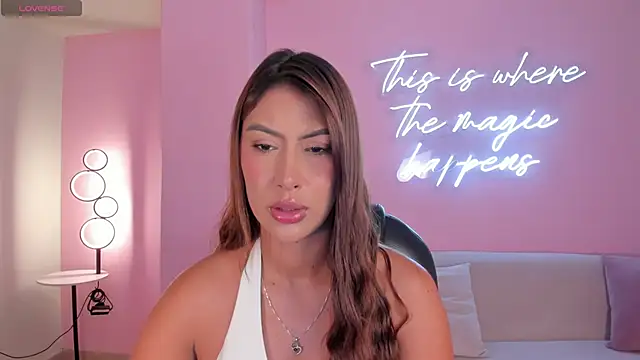 ArianaDumont online show from May 2026 11:25:02 AM