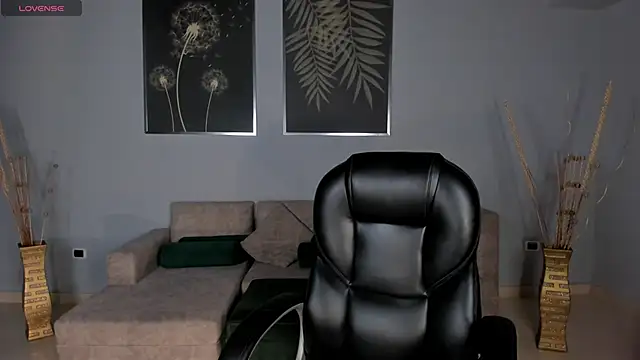 Snapshot of KatieStonne chatting on October 2025 03:29:02 AM KatieStonne online show from October 2025 03:29:02 AM