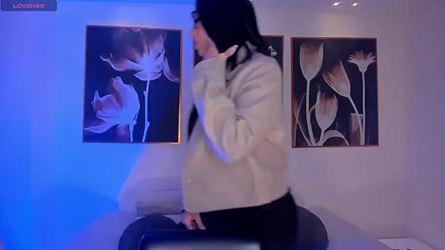 Snapshot of KatieStonne chatting on January 2026 11:14:02 AM KatieStonne online show from January 2026 11:14:02 AM