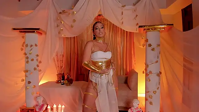 Snapshot of KatieStonne chatting on October 2025 05:17:02 AM KatieStonne online show from October 2025 05:17:02 AM