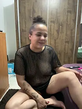 Snapshot of Hotbucet chatting on January 2025 06:47:01 PM Hotbucet online show from January 2025 06:47:01 PM