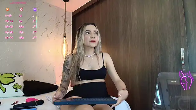 mariablonde  online show from November 2025 09:57:02 PM