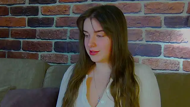 Sofia Hugs online show from February 2026 06:09:02 PM