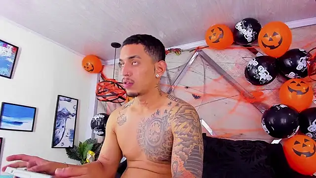 Snapshot of Damian09_ chatting on November 2025 04:06:02 AM Damian09 online show from November 2025 04:06:02 AM