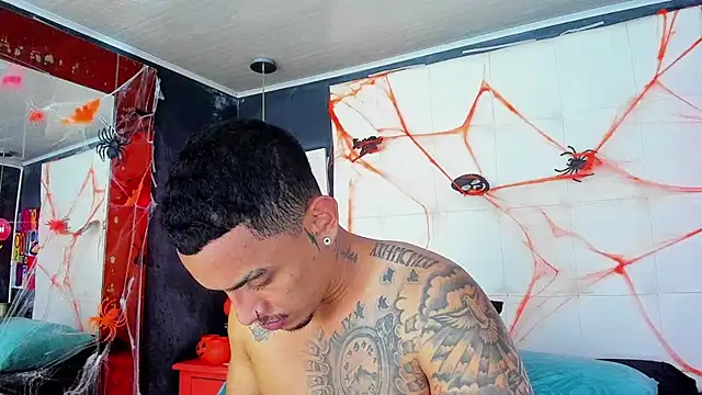 Snapshot of Damian09_ chatting on October 2025 04:35:01 AM Damian09 online show from October 2025 04:35:01 AM