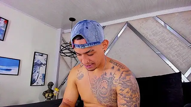 Damian09  online show from January 2026 09:29:01 PM