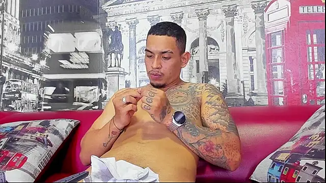 Snapshot of Damian09_ chatting on December 2025 02:23:01 AM Damian09 online show from December 2025 02:23:01 AM