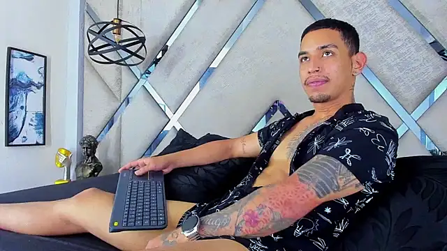 Snapshot of Damian09_ chatting on September 2025 05:19:02 AM Damian09 online show from September 2025 05:19:02 AM