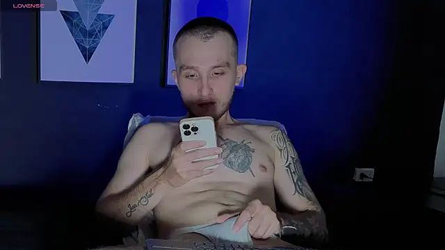 Dylanwhite23  online show from February 2026 04:45:01 AM