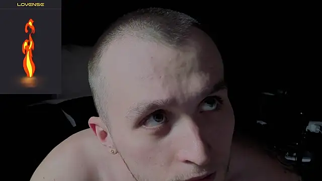 Dylanwhite23  online show from February 2026 09:25:01 PM