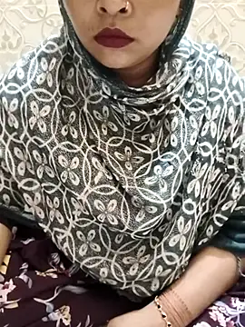 Snapshot of Indian-Nazia chatting on September 2025 03:29:01 PM Indian-Nazia online show from September 2025 03:29:01 PM
