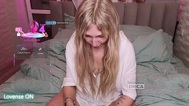 GoodGirl0024 online show from March 2025 08:16:01 PM