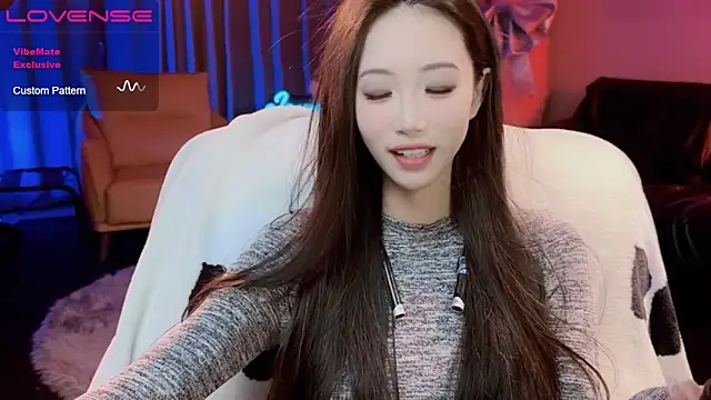 JoooJo  online show from February 2025 05:30:02 PM