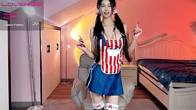 JoooJo  online show from October 2025 02:52:01 PM