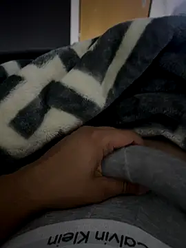 kevinxrcmk18 online show from September 2025 09:11:02 PM