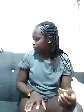 Sweetcecie01 online show from September 2025 09:10:01 PM