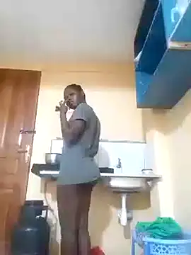 Snapshot of Sweetcecie01 chatting on November 2025 12:42:02 AM Sweetcecie01 online show from November 2025 12:42:02 AM