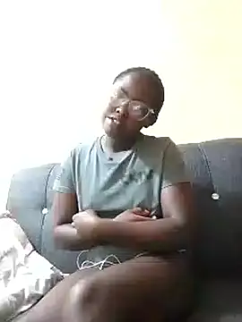 Snapshot of Sweetcecie01 chatting on November 2025 09:07:01 PM Sweetcecie01 online show from November 2025 09:07:01 PM