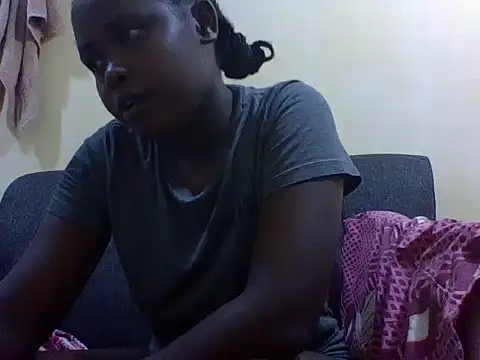 Sweetcecie01 online show from January 2026 08:01:02 PM