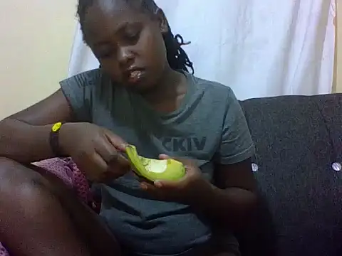 Snapshot of Sweetcecie01 chatting on May 2026 09:57:01 PM Sweetcecie01 online show from May 2026 09:57:01 PM