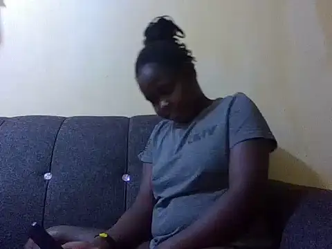 Snapshot of Sweetcecie01 chatting on December 2025 07:19:01 PM Sweetcecie01 online show from December 2025 07:19:01 PM