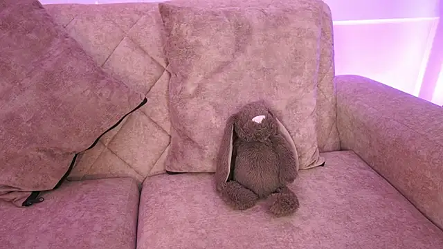 Anybuny online show from February 2026 01:11:02 PM