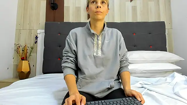 Anastasiapriest online show from April 2026 11:44:02 AM