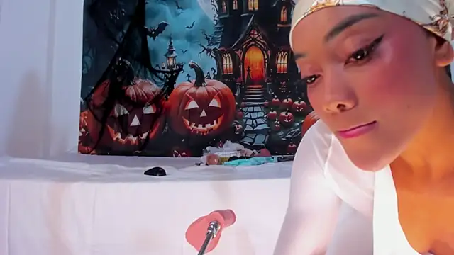 Juliette  3 online show from November 2025 11:04:01 AM