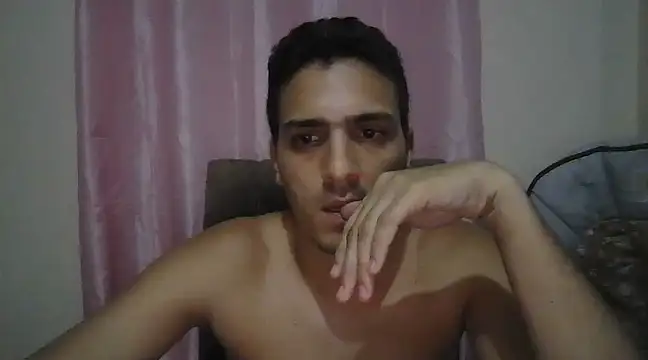 Snapshot of marlon_hott1 chatting on January 2025 04:49:01 AM marlon hott1 online show from January 2025 04:49:01 AM