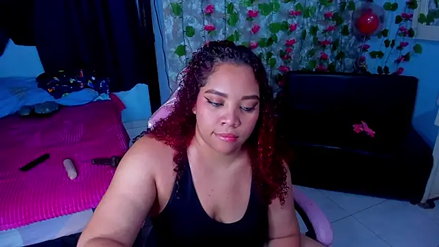 Snapshot of AngelaCoffee chatting on June 2026 01:25:01 AM AngelaCoffee online show from June 2026 01:25:01 AM