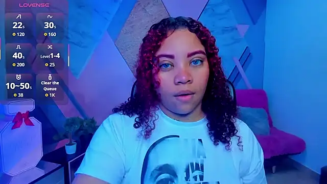 Snapshot of AngelaCoffee chatting on October 2025 03:18:02 AM AngelaCoffee online show from October 2025 03:18:02 AM