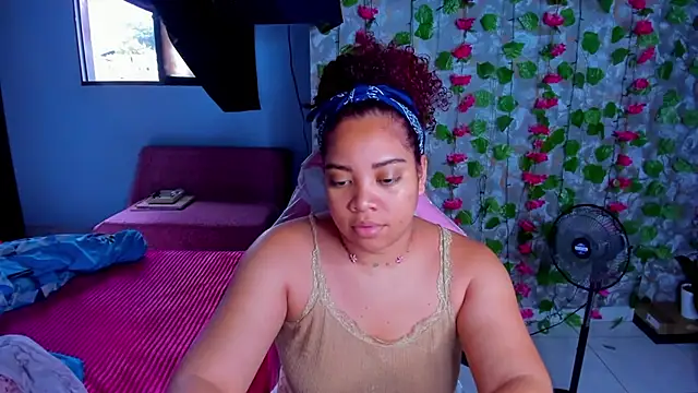 AngelaCoffee online show from April 2026 09:05:01 PM