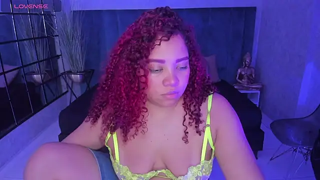 Snapshot of AngelaCoffee chatting on July 2026 03:22:01 AM AngelaCoffee online show from July 2026 03:22:01 AM